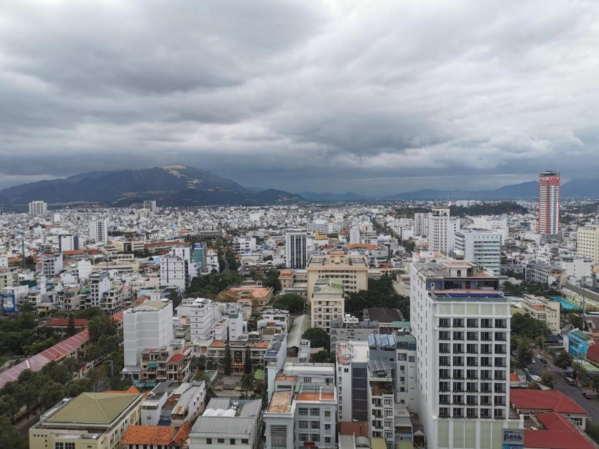 Gold Coast Luxury Apartment Нячанг Екстер'єр фото