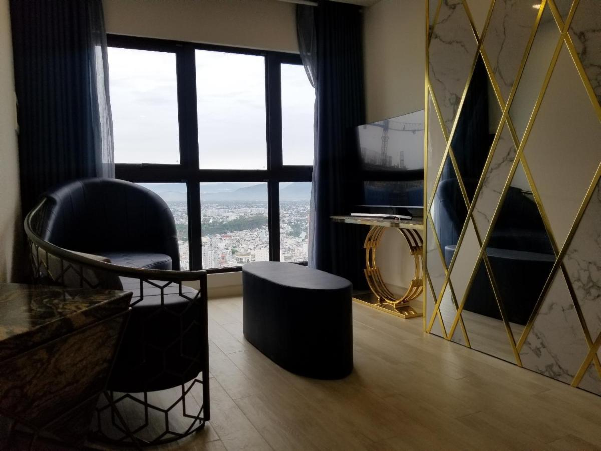 Gold Coast Luxury Apartment Нячанг Екстер'єр фото